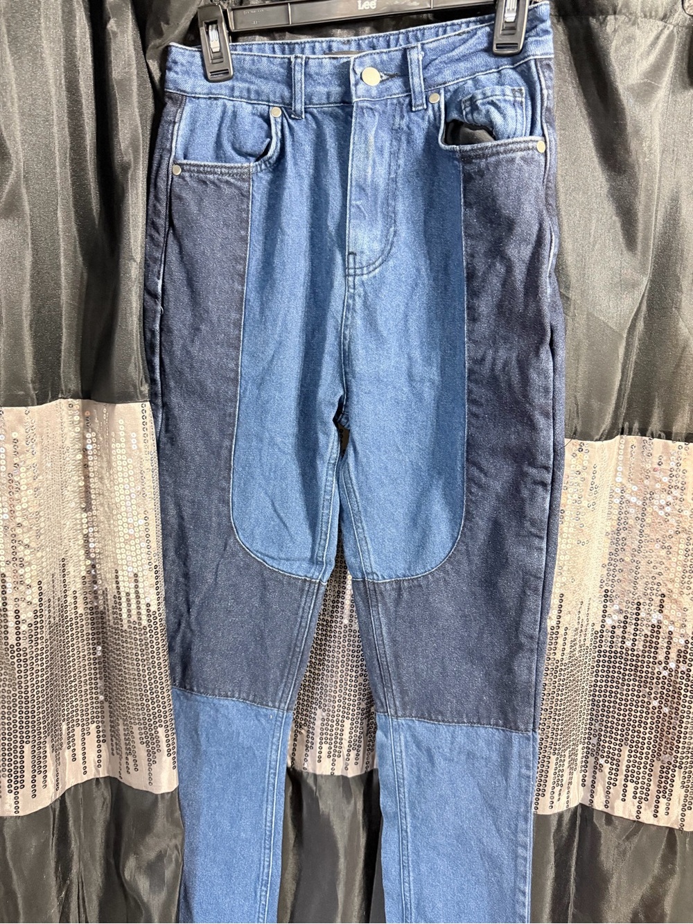 PrettyLittleThing Two-Tone Patchwork Blue Jeans